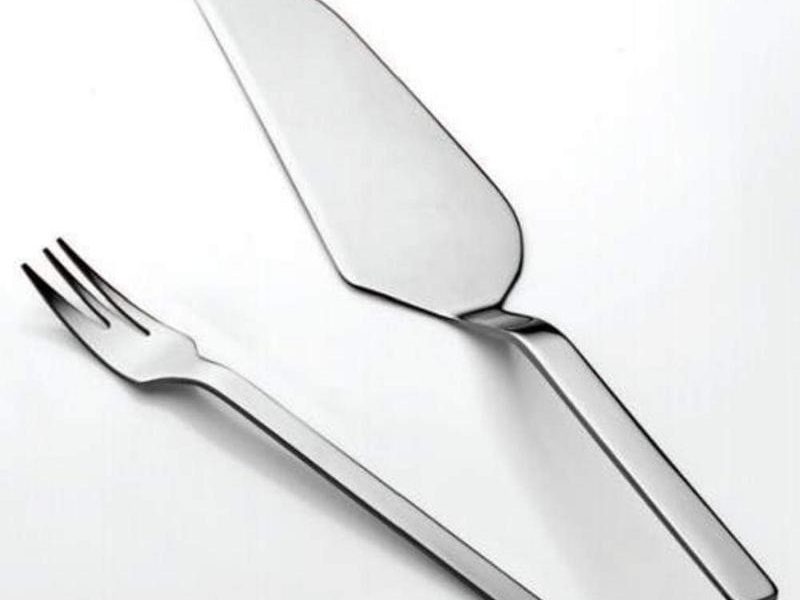 Stile Cake Trowel by Pininfarina and Mepra